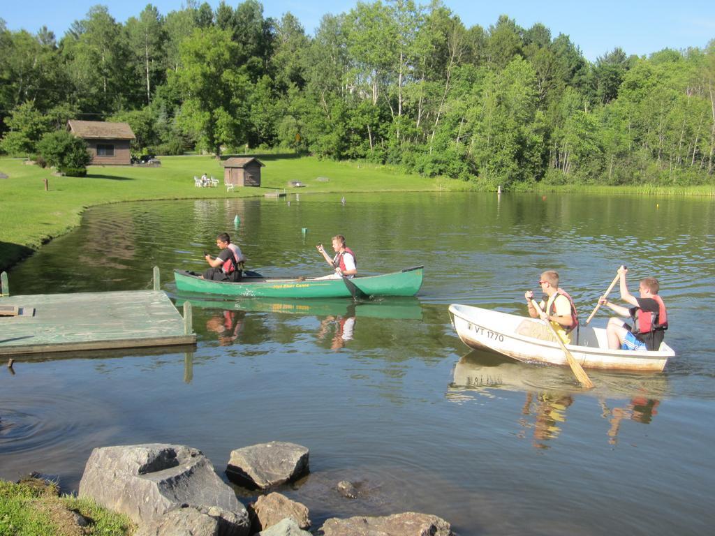 Commodores Inn Stowe Eksteriør billede