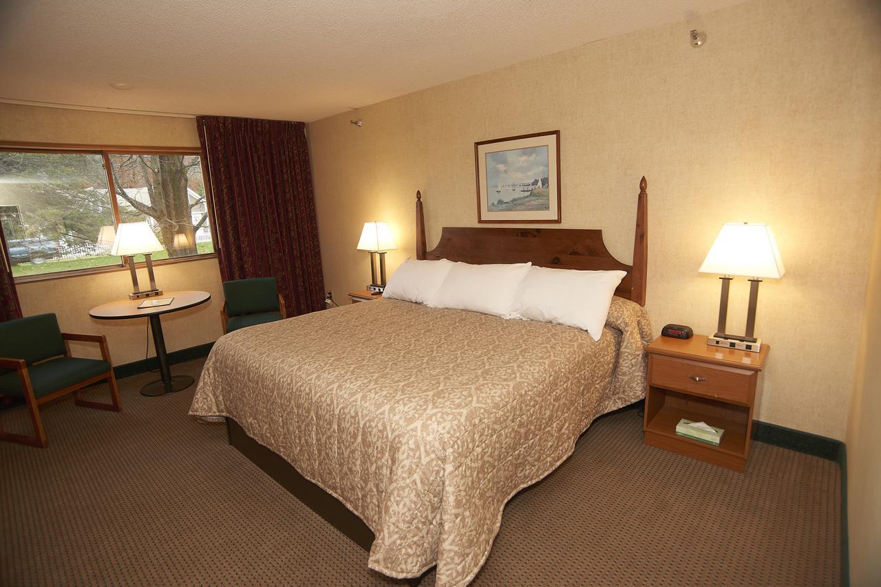 Commodores Inn Stowe Eksteriør billede