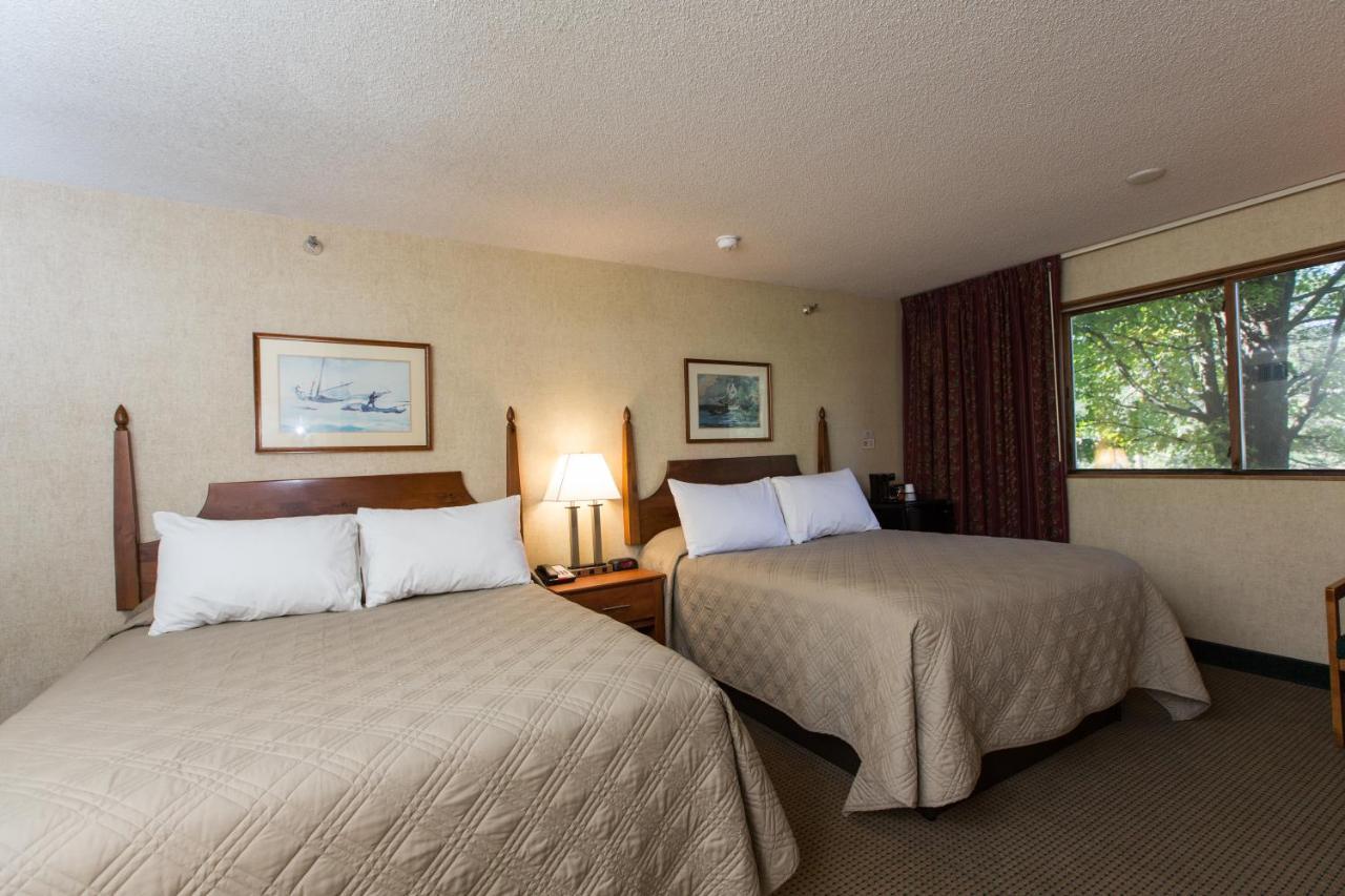 Commodores Inn Stowe Eksteriør billede